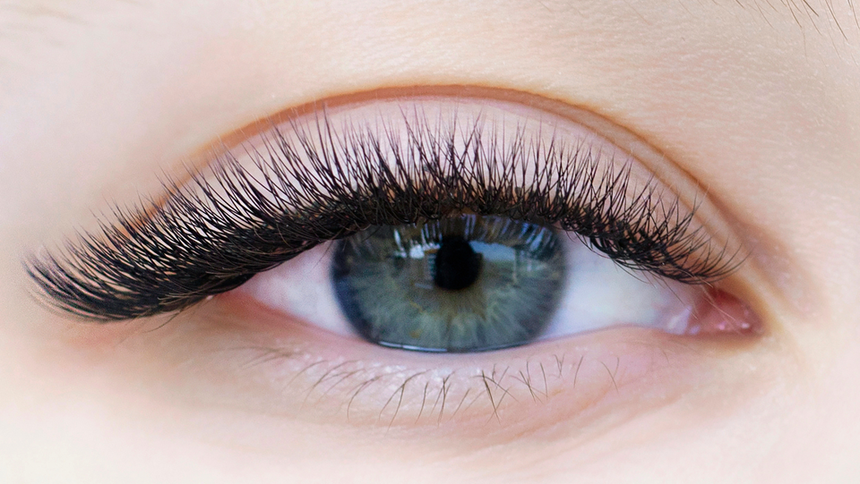 Lash Extensions Are Here To Stay In This Economy – Lash Line